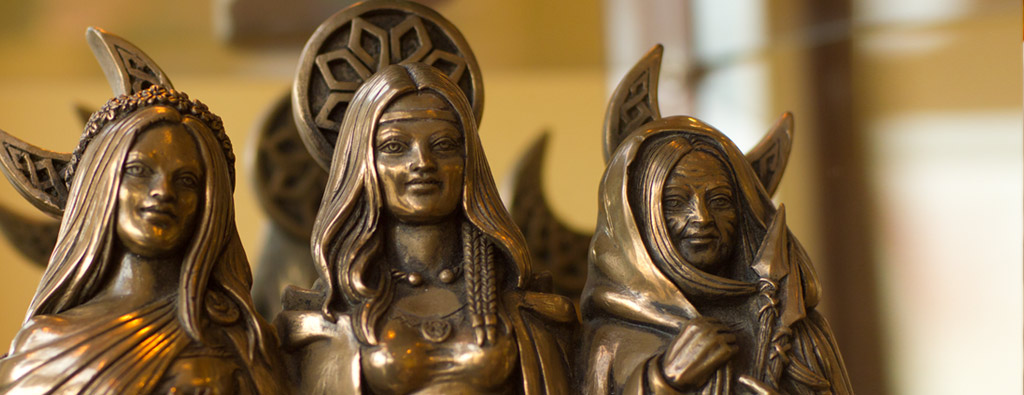 Closer than Hogwarts, the Academy at Enchanted Elements offers classes in Divination, Healing, and Magickal Arts.